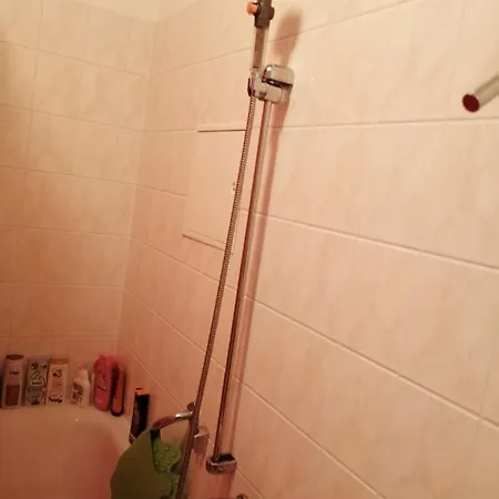 Haupt Bahnhof Und Nahe, Gunstig Nur Fur Frauen Only Booked For Women Apartment Dresden