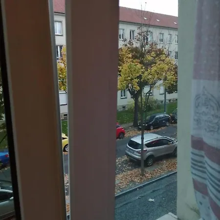 Haupt Bahnhof Und Nahe, Gunstig Nur Fur Frauen Only Booked For Women Apartment Dresden